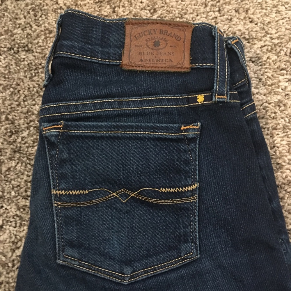 Lucky Brand Charlie Skinny